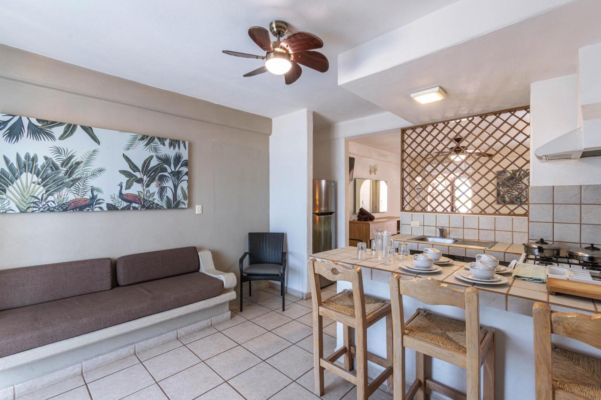 Torreblanca Beach Hotel And Suites Guayabitos - Desayuno Y Comida Incluido Rincon de Guayabitos Εξωτερικό φωτογραφία